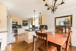 Open floor plan Plaza Midwood bungalow - Image 5