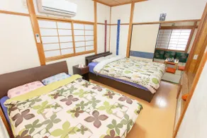 Free parking!! Downtown, next to Kyoto Imperial Palace, 3 min walk to the subway, Chinese-speaking host, with floor heating - Image 3