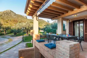 Villa Polifemo – With Facilities and Parking Space - Image 2