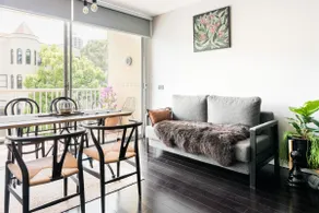 Black Diamond Studio, Prime Location, Free Parking - Image 4