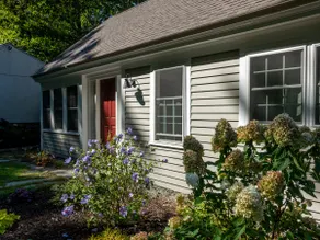 Bucolic New Hampshire Farm Cottage at Mayfair Farm - Image 2