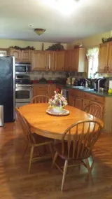 Beautiful private spacious home in country setting - Image 2