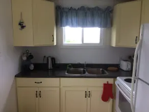 Cozy Cottage - Image 3