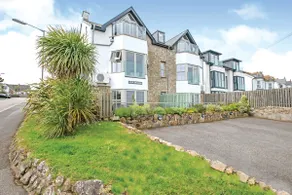Ground floor, Sea view, EV Charger, Large terrace. - Image 2