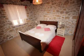 Apartment Rustica With 2 Bedrooms - Image 4