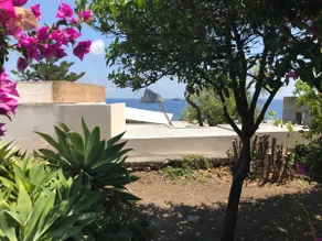 Central Villa in Panarea - Image 3