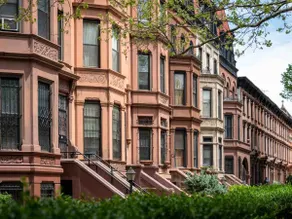 Classy Elegant Apartment steps to Central Park - Image 2