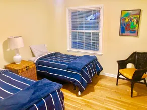 Bluegrass Cottage;Pet Friendly.Horse Farm & Racing - Image 4
