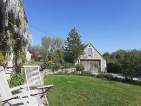 Cosy, rural apartment with breakfast hamper - Image 2
