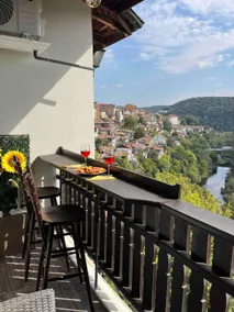 Top location! Century View Vt - Image 2
