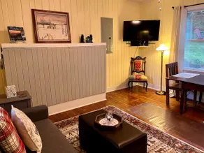 A Step Back in Time - 1901 Estate Guest Cottage - Image 5