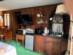 Old tryon estate bungalow - Image 5