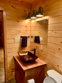 Peaceful Cabin on a stream surrounded by Hemlocks - Image 5
