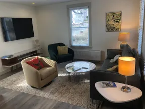 Luxury Coastal Maine 1 BR Apt - Image 5