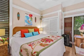 Sunny Side Waves-A/C-BEACHFRONT-POOL-PLANTATION - Image 4