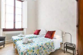 GuestHost - I Renai - Ponte delle Grazie Modern Apartment - Image 5