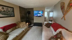 3 Bedroom Townhouse with Hot Tub - Image 2