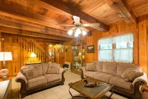 Sleeps 10! Large Hendo Log Cabin, 3 Decks, Dogs Ok - Image 3