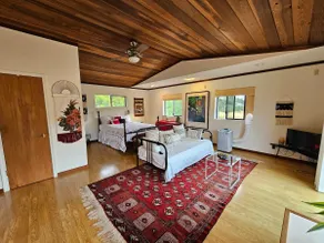 Spacious Studio, Pilot's Dream View - Image 2