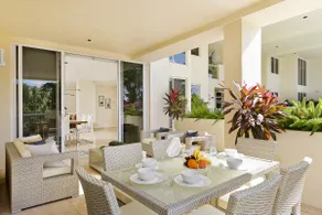 Hemingway: 3 Bedroom Condo 2 Blocks from the Beach - Image 3