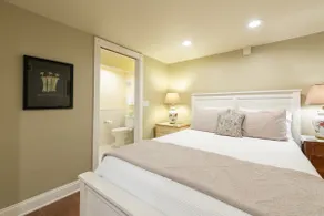 The Inkling -Studio Guesthouse Downtown 2 beds - Image 5