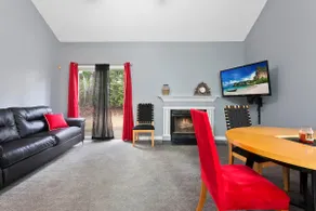 Great Location Near the Heart of the City - Image 4