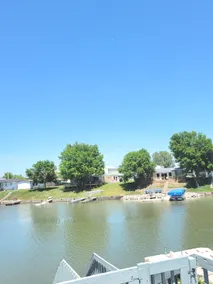 2-bedroom hideaway in Mahaffie Bay at Johnson Lake - Image 5