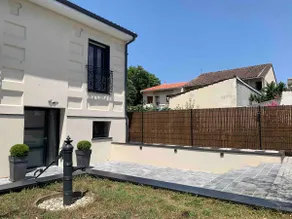 Talence house with 3 bedrooms, parking and garden - Image 2