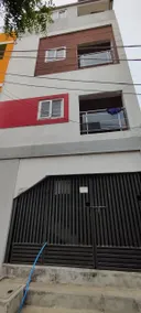 Minimalist Studio in Quiet Residential Area - Image 3