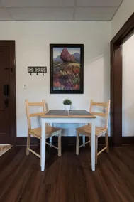 Clean and Comfortable Midland Apartment - Image 3