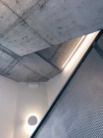 Penthouse with terrace. - Image 3