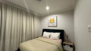 Philips Hue Smart Stay | 5G • Netflix • Espresso - Image 2