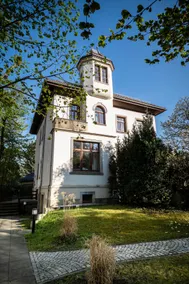 Villa at the CITY PARK - Large Garden - Image 2