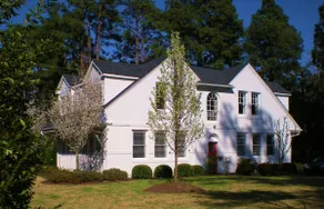 Exclusive 5-Star Carriage House: Historic District - Image 2