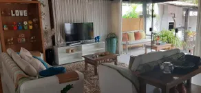 Beach house tranquility and comfort - Image 5