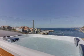 Jacuzzi, 2 terraces and ocean views, 1st line - Image 4