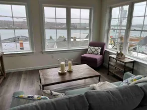New 2 bedroom apt. in town, with stunning views! - Image 2