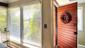 Spacious 3BR MCM home near UW - Image 5