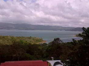 Modern condo w/ terrace and great Lake Arenal view - Image 2