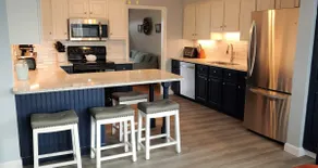 Private POOL, Central AC, Walk to beach, king MBR - Image 4