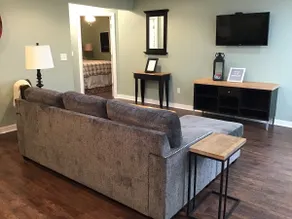 Full private apartment 2 bedroom Woodcreek Inn - Image 2