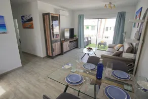 Apartment Cucharas Beach - Pool - Beach 2 min - Free AC & Wifi - Image 2