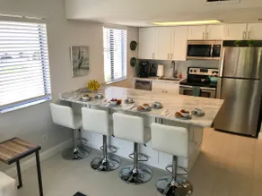 Luxury, Beach Vacation, 600 feet to Naples Beach! - Image 2