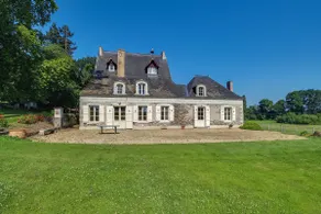 Charming cottage on the banks of the Mayenne River - Image 2
