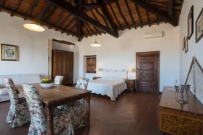 Panoramic apartment in the centre - Image 3
