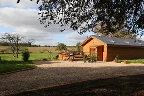 The Orchard Bramble Lodge - Image 3