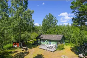 Näset 4 Green Cabin in Småland with boat - Image 2