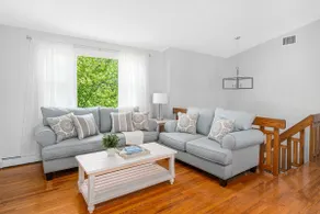 3 Beaches within 2 miles, A/C, Newly Renovated! - Image 3