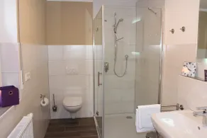 Queen Victoria Apartment - Image 2