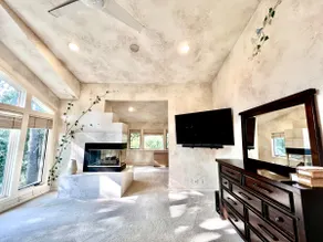Very Spacious and Bright Home 15mins From Downtown - Image 2